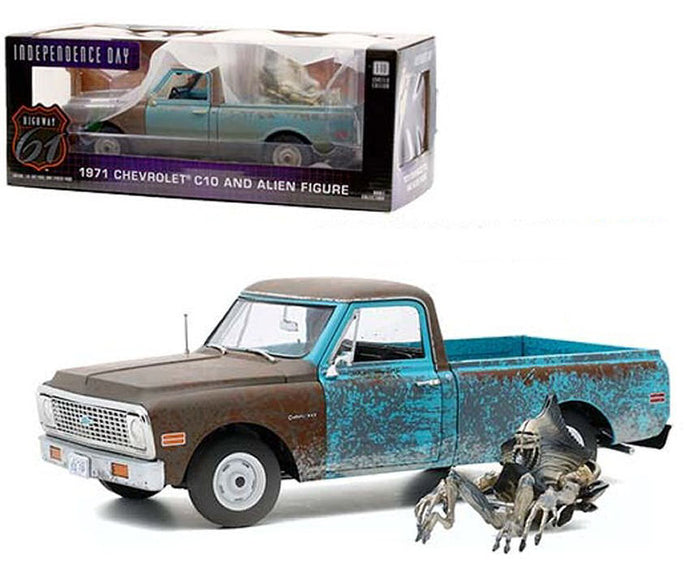 CHEVROLET C-10 1971 W/ALIEN FIGURE 