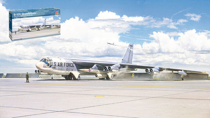 BOEING B-52G AIRPLANE STRATOFORTRESS MILITARY 1952 / 1:72