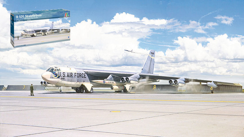 BOEING B-52G AIRPLANE STRATOFORTRESS MILITARY 1952 / 1:72