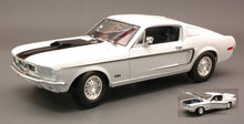 Indlæs billede til gallerivisning FORD MUSTANG GT COBRA JET 1968 WHITE 1:18