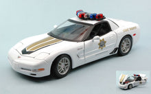 Indlæs billede til gallerivisning CHEVROLET CORVETTE Z06 POLICE 2001 hvid/guld/sort 1:18