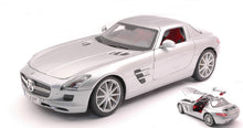 Indlæs billede til gallerivisning MERCEDES BENZ SLS COUPE 6.3 AMG (C197) 2012 SILVER 1:18