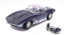 Indlæs billede til gallerivisning CHEVROLET CORVETTE MAKO SHARK 1961 mørk blå/hvid 1:18