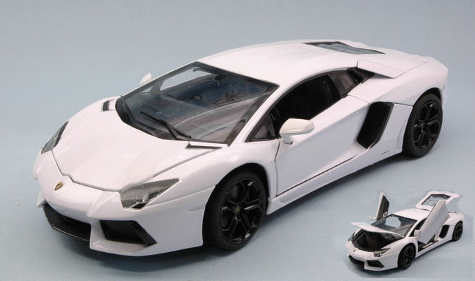 LAMBORGHINI AVENTADOR LP700-4 WHITE 1:18