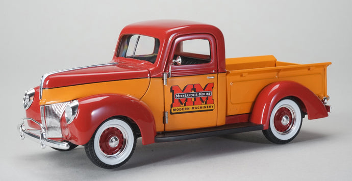 FORD PICK UP 1940 MINNEAPOLIS MOLINE 1:25