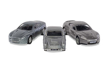 Indlæs billede til gallerivisning Aston Martin JAMES BOND COLLECTION(V12, VANQUISH, DB5, DBS) SET grå 1:43