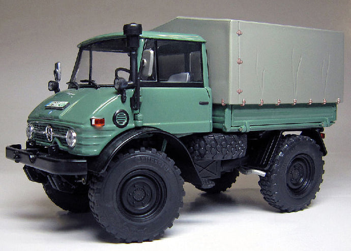 UNIMOG 406 (U84) TELONATO 1971-1989 1:32