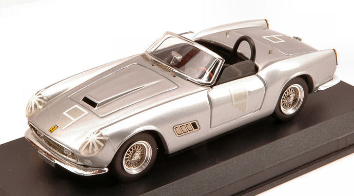FERRARI 250 SPYDER CALIFORNIA N.9 2nd BRIDGEHAMPTON 1959 B.GROSSMAN 1:43
