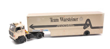Indlæs billede til gallerivisning VOLVO F89 TRUCK CAR TRANSPORTER TEAM F1 WARSTEINER ARROWS 1979 GOLD 1:43