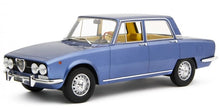 Indlæs billede til gallerivisning Alfa Romeo 2000 BERLINA 1971 blå 1:18