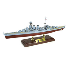 Indlæs billede til gallerivisning BATTLESHIP HMS BATTLECRUISER HOOD 490 x 180 x 170 mm grå/rød 1:700