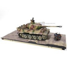 Indlæs billede til gallerivisning Tiger VI E HEAVY TANK Sd.Kfz.181 PzKpfw GERMANY 1943 camouflage 1:32