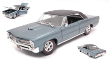Indlæs billede til gallerivisning PONTIAC GTO HURST 1965 METALLIC LIGHT BLUE 1:18