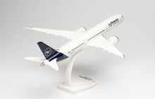 Indlæs billede til gallerivisning LUFTHANSA BOEING 787-9 DREAMLINER – D-ABPA “BERLIN” 1:200