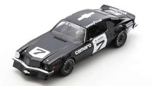 Indlæs billede til gallerivisning Chevrolet CAMARO #7 BOBBY UNSER WINNER MICHIGAN IROC 1974 sort/hvid 1:18