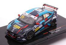 Indlæs billede til gallerivisning Hyundai ELANTRA N TCR TARGET COMPETITION #26 J. BACKMAN WTCR PORTUGAL 2021 mørk blå/lys blå 1:43
