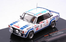 Indlæs billede til gallerivisning LADA FIAT 2105 VFTS N 9 RALLY NEW ZEALAND 1985 S.BRUNDZA - A.DADVANI WHITE BLUE 1:43