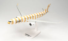 Indlæs billede til gallerivisning AIRBUS A330-900neo CONDOR &quot;BEACH&quot; NEW COLOR 1:200