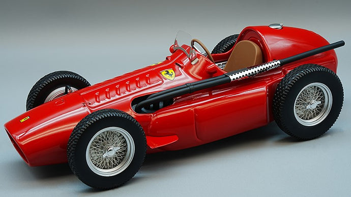 FERRARI F1 555 SUPER SQUALO TEST DRIVE 1955 N.FARINA 1:18