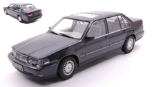 Indlæs billede til gallerivisning VOLVO 960 1996 AUBERGINE METALLIC 1:18