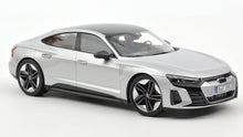 Indlæs billede til gallerivisning AUDI RS e-TRON GT 2021 SILVER 1:18