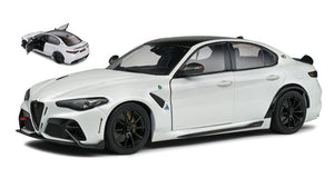Alfa Romeo GIULIA GTA BLANCO TROFEO 2022 hvid/sort 1:18