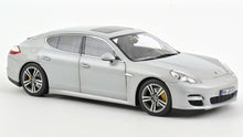 Indlæs billede til gallerivisning PORSCHE PANAMERA TURBO 2009 SILVER 1:18