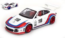 Indlæs billede til gallerivisning Porsche OLD &amp; NEW 977 #118 MARTINI 2020 - BASIS 911 (997) hvid/rød/blå 1:18