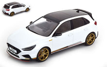 Indlæs billede til gallerivisning Hyundai i30 N DRIVE-N LIMITED EDITION 2021 hvid/sort 1:18