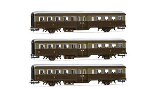 FS 3-UNIT PACK CORBELLINI 1947 COACHES 2-AXLE CASTANO ISAB.EP.V-VI 1:87
