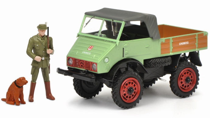 MERCEDES UNIMOG WEIDMANNSHEIL W/HAUNTER AND DOG 1:43