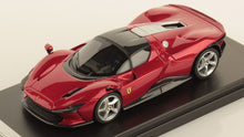 Indlæs billede til gallerivisning FERRARI DAYTONA SP3 ROSSO MAGMA 1:43