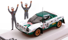 Indlæs billede til gallerivisning Lancia STRATOS HF #14 MUNARI/MANNUCCI WINNER RALLY MONTE CARLO 1975 + FIGUREN hvid/grøn 1:43