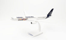 Indlæs billede til gallerivisning AIRBUS A330-300 Lufthansa Fanhansa - Diversity Wins hvid/mørk blå 1:200