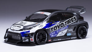 Toyota PANDEM GR YARIS "TOYO TIRES" 2024 grå/hvid/blå 1:43