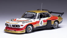 Indlæs billede til gallerivisning BMW 3.5 CSL #3 GROHS/DE FIERLANT SILVERSTONE Gr.5 1976 hvid/guld/rød/sort 1:43