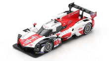 Indlæs billede til gallerivisning Toyota GR010 HYBRID #7 CONWAY/KOBAYASHI/LOPEZ 2nd 24H LE MANS 2022 hvid/rød/sort 1:87