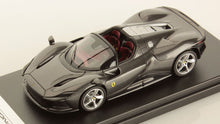 Indlæs billede til gallerivisning FERRARI DAYTONA SP3 OPEN ROOF 2022 CANNA DI FUCILE - GREY MET 1:43
