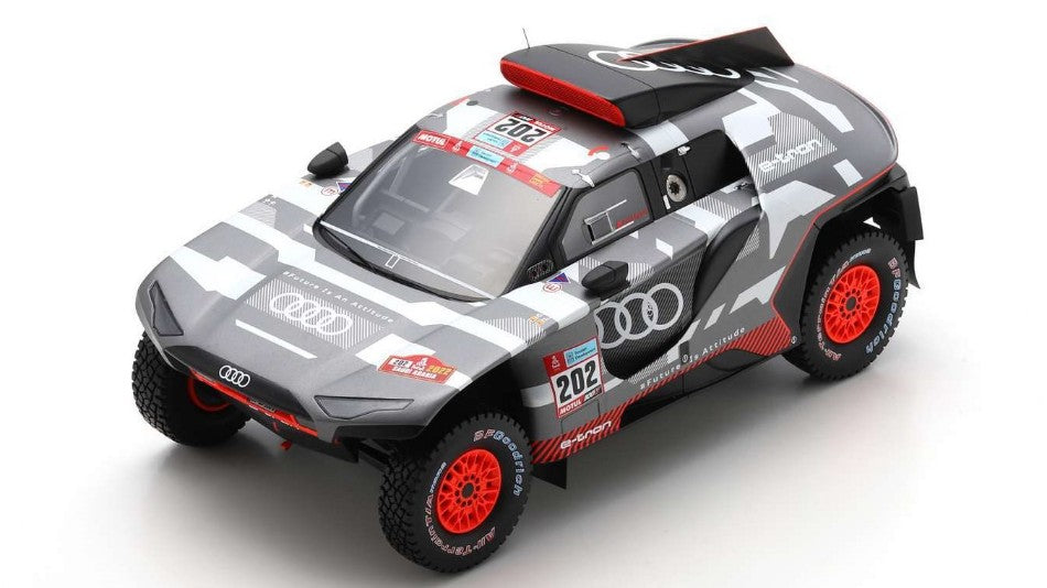 AUDI RS Q e-TRON N.202 DAKAR 2022 C.SAINZ-L.CRUZ 1:18