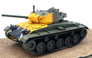 M24 Tank M24 1945 US Chaffee medium Company D, 36sh. 8 Airmored Div. Rienberg , Germany 1945 grøn/gul 1:32