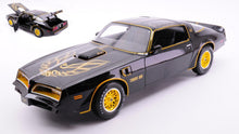 Indlæs billede til gallerivisning Pontiac FIREBIRD TRANS AM 1978 - SPECIAL EDITION sort/guld 1:18 fra Maisto