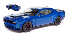 Indlæs billede til gallerivisning DODGE CHALLENGER R/T SCAT PACK WIDEBODY 2023 BLUE/BLACK 1:18