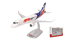 Indlæs billede til gallerivisning Embraer E175 Star Air hvid/rød/blå 1:100
