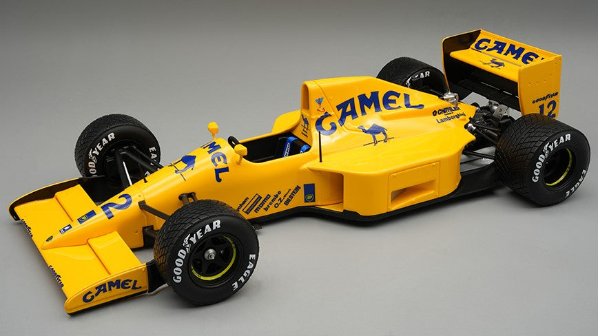 LOTUS 102 N.12 USA GP 1990 QUALIF.M.DONNELLY RAIN TYRES C/VETRINA 1:18