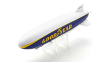 Indlæs billede til gallerivisning GOODYEAR BLIMP ZEPPELIN hvid/blå/gul 1:400