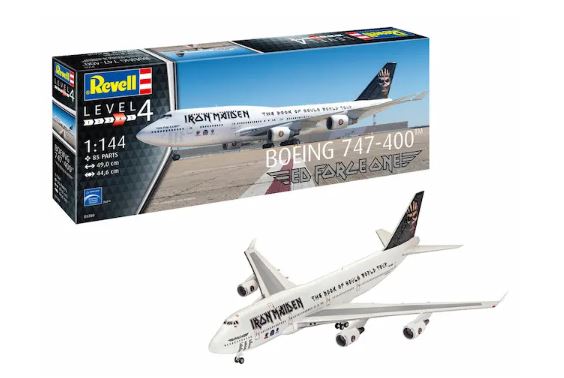 BOEING 747-400 