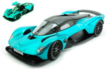 Indlæs billede til gallerivisning Aston Martin VALKYRIE 2022 - SPECIAL EDITION mørk grøn/gul 1:18