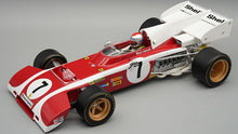 Indlæs billede til gallerivisning Ferrari 312 B2 #7 MARIO ANDRETTI SOUTH AFRICAN GP 1972 + FIGUUR rød/hvid 1:18