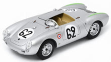 Indlæs billede til gallerivisning Porsche 550 #62 GLOECKLER/JUHAN 6th 24H LE MANS 1955 sølv/grøn 1:43