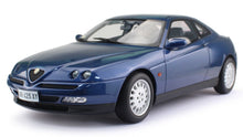 Indlæs billede til gallerivisning Alfa Romeo GTV 2.0 T.SPARK 16V 1995 mørk blå 1:18